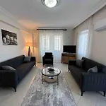 Apartment Honey *